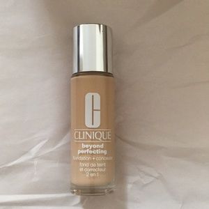 Clinique  Beyond Perfecting foundation